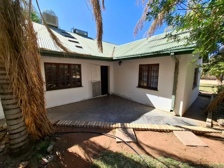 3 Bedroom Property for Sale in Keimoes Northern Cape